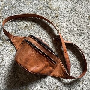 NWOT Caramel leather hip belt / Fanny pack